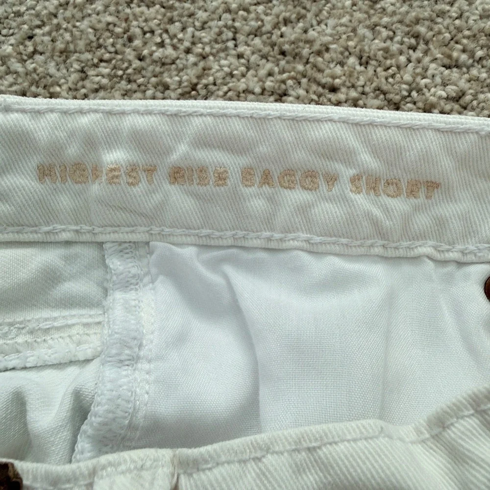 American Eagle Baggy Denim Shorts Womens 2 White Highest Rise Distressed Raw Hem